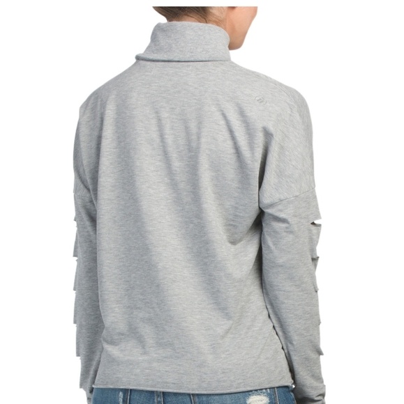 🆕 SPENGLISH - Gray Slit‎ Sleeve Turtleneck - Picture 2 of 2